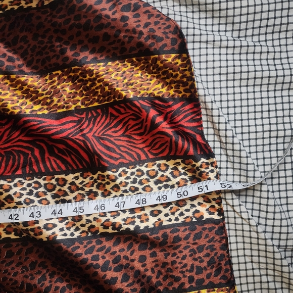 Silky Animal Print Kaftan - Picture 7 of 7